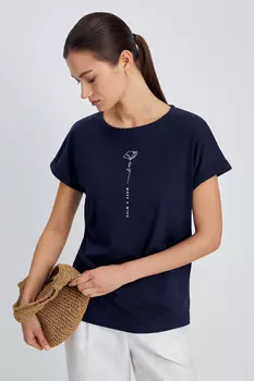 Футболка с круглым вырезом