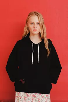 Худи из коллаборации с walk of shame