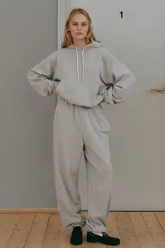 Худи из коллаборации с walk of shame