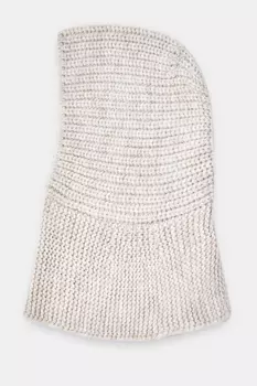 Капор из шерсти