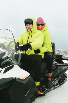 Куртка утепленная из водонепроницаемой ткани