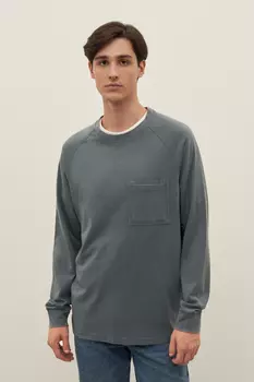 Лонгслив свободного силуэта с карманом
