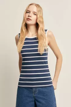 Майка приталенного силуэта в полоску