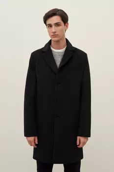 Мужское полупальто прямого силуэта