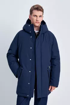 Однобортное пальто с капюшоном