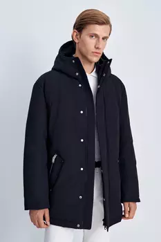 Однобортное пальто с капюшоном