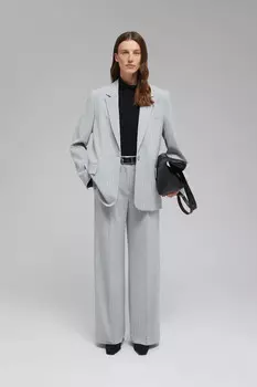 Однобортный жакет в полоску