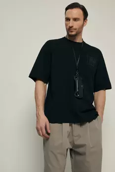 Оверсайз футболка с нагрудным карманом