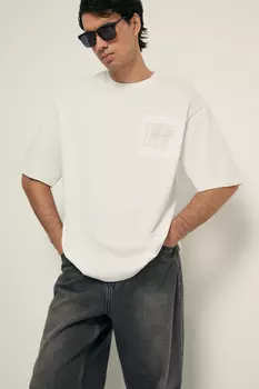 Оверсайз футболка с нагрудным карманом