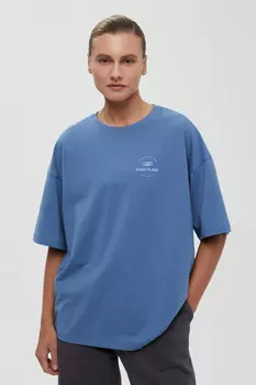 Оверсайз футболка со спущенным плечом