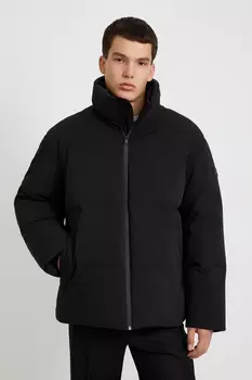 Оверсайз пуховик с воротником-стойкой