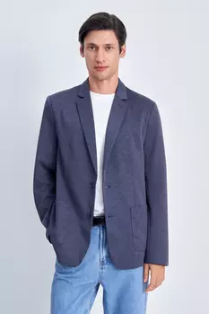 Пиджак прямого кроя