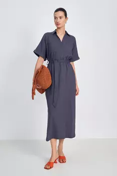 Платье из льна с коротким рукавом и поясом