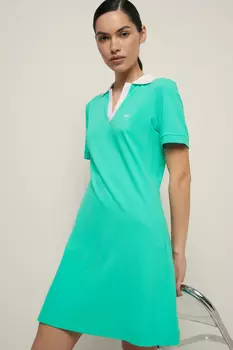 Платье с контрастным воротником