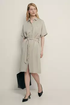 Платье с коротким рукавом и добавлением льна