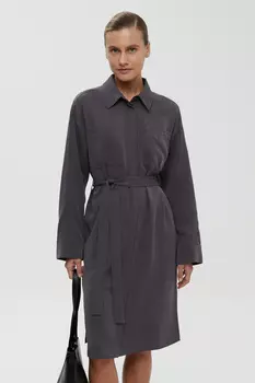 Платье с нагрудными карманами и поясом