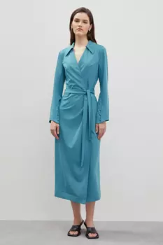 Платье с поясом