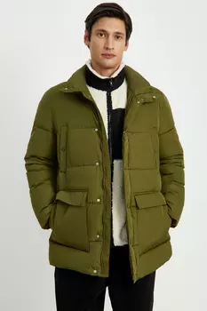 Полупальто утепленное с воротником-стойкой