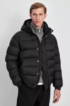 Пуховая стеганая куртка с капюшоном