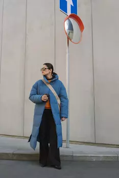 Пуховик с воротником-стойкой