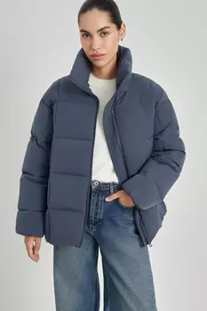 Пуховик с воротником-стойкой и съемным капюшоном