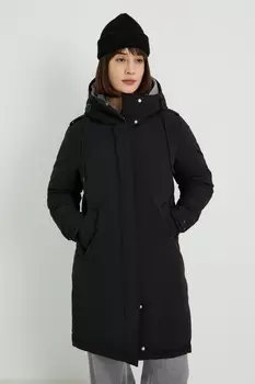 Пуховое пальто с капюшоном