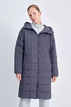 Пуховое пальто с капюшоном