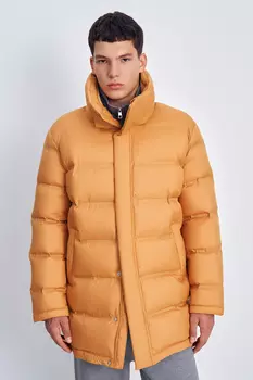 Пуховое пальто с капюшоном