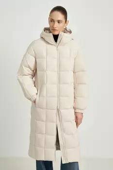 Пуховое пальто с капюшоном