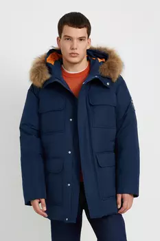 Пуховое пальто с накладными карманами и опушкой из натурального меха