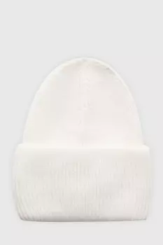 Шапка из шерсти