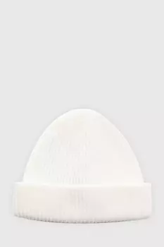 Шапка из шерсти