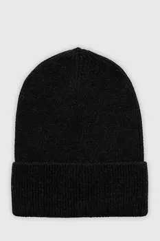 Шапка из шерсти