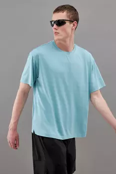 Спортивная футболка из капсулы sport