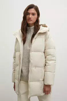 Стеганый пуховик с капюшоном