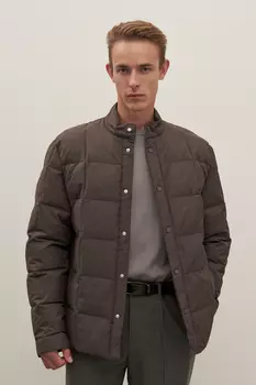 Стеганый пуховик с воротником-стойкой