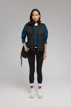 Стеганый пуховый жилет