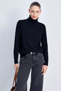 Свитер свободного силуэта с воротником-стойкой