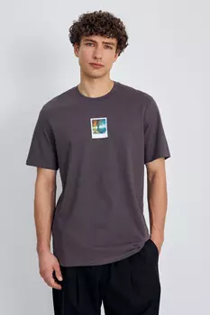 Свободная футболка с принтом