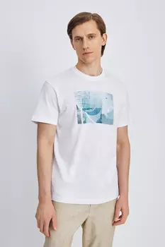 Свободная футболка с принтом