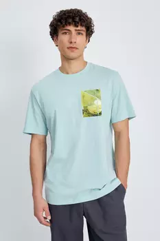 Свободная футболка с принтом