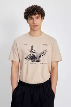 Свободная футболка с принтом