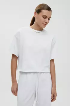 Укороченная футболка с необработанными краями