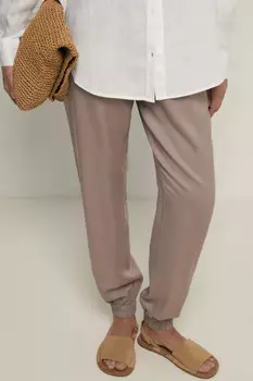 Укороченные брюки свободного силуэта