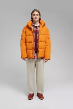 Утепленная куртка с капюшоном