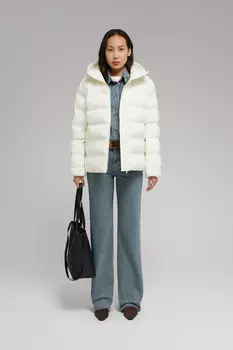 Утепленная куртка с капюшоном