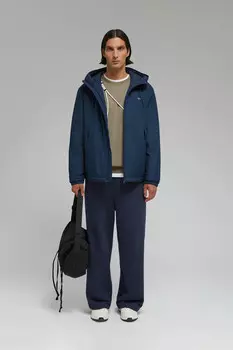 Утепленная куртка с капюшоном