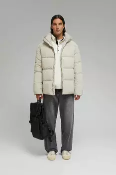 Утепленная куртка с капюшоном