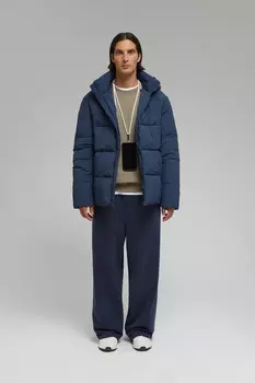 Утепленная куртка с капюшоном