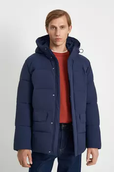 Утепленная куртка с капюшоном